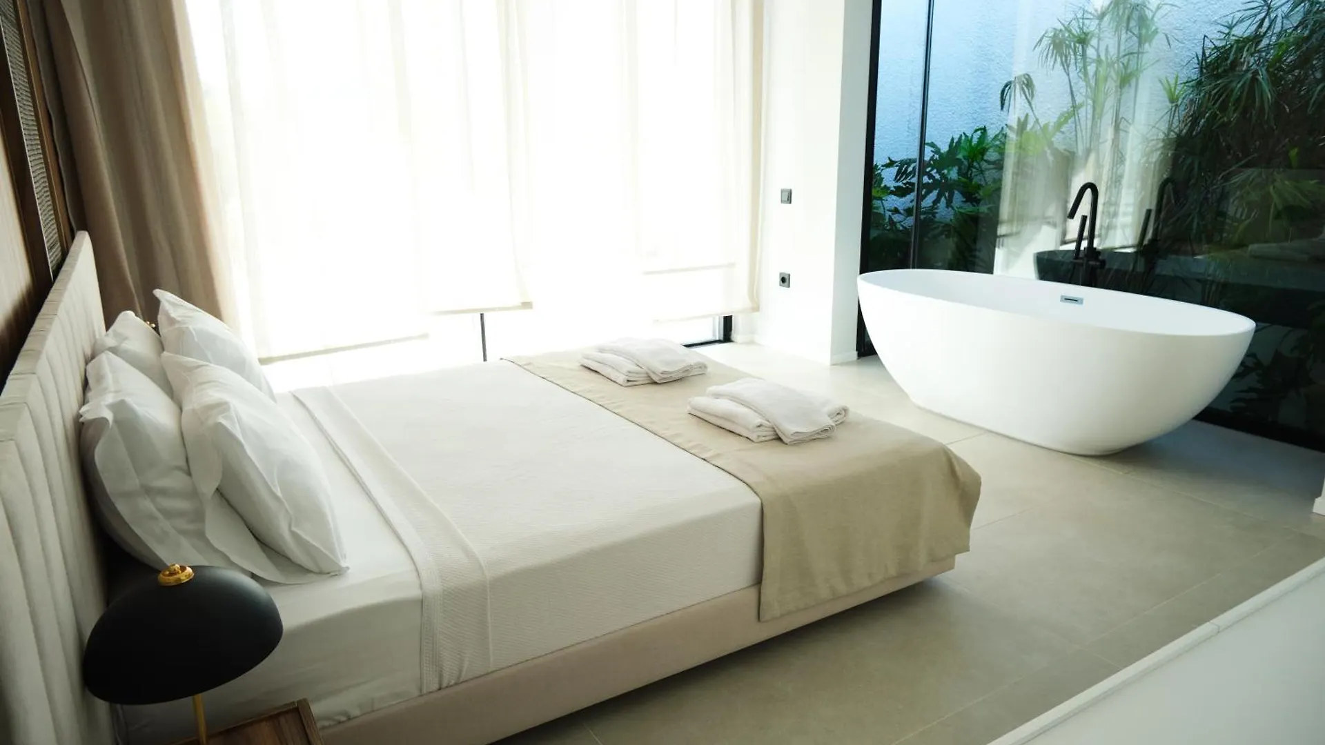Ashta Suites / Zen Suite Φετιγιέ